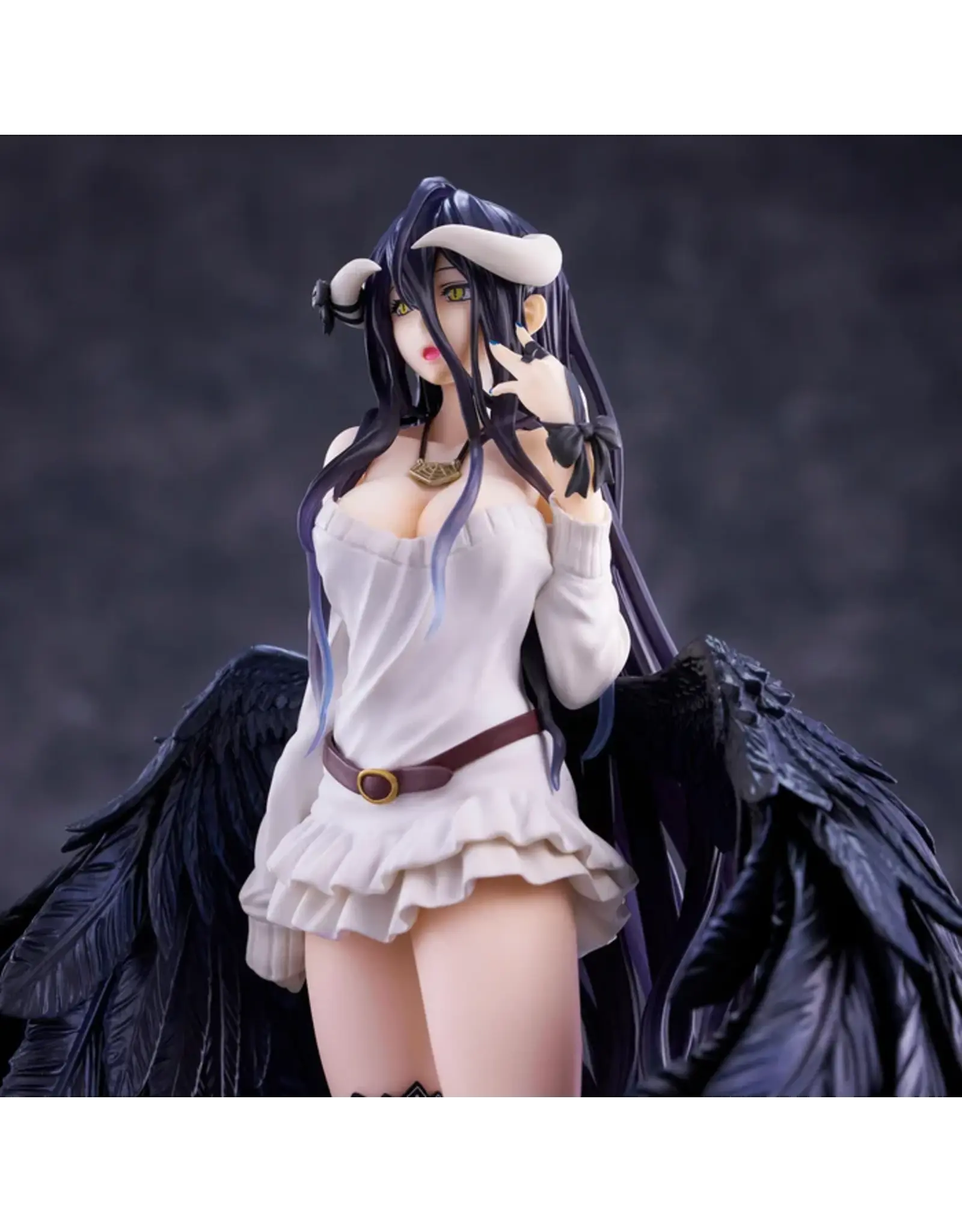 Albedo so-bin Ver. Limited Color 1/7 Scale Figure