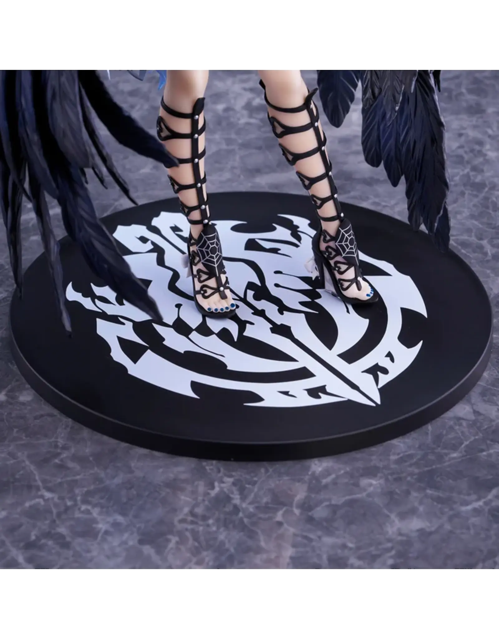 Albedo so-bin Ver. Limited Color 1/7 Scale Figure