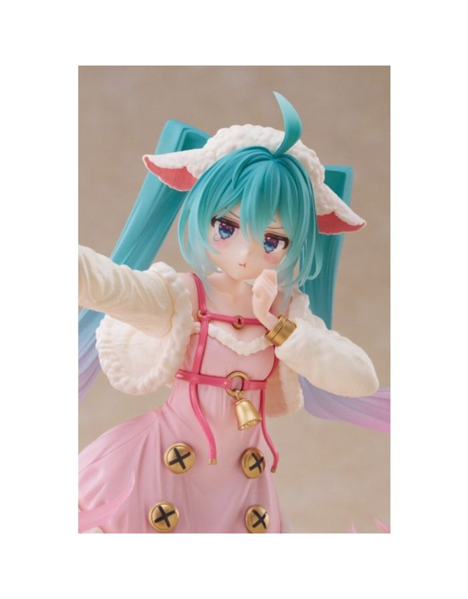 Hatsune Miku Seven Little Goats Wonderland Figure *Pre-order*