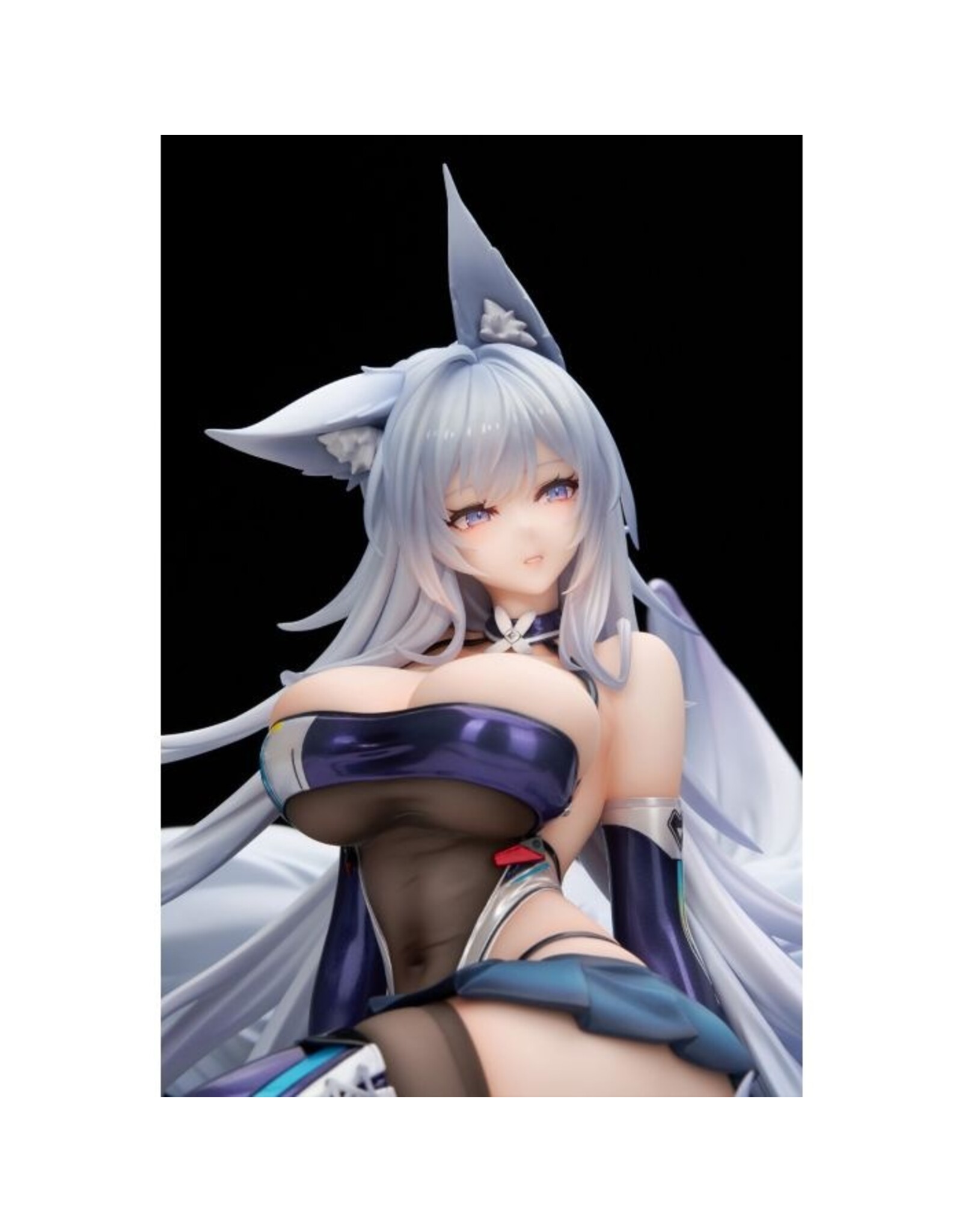 Azur Lane Shinano Moonlit Chrome Ver. 1/7 Scale Painted Figure with LED Acrylic Display Box *Pre-order* *DEPOSIT ONLY*