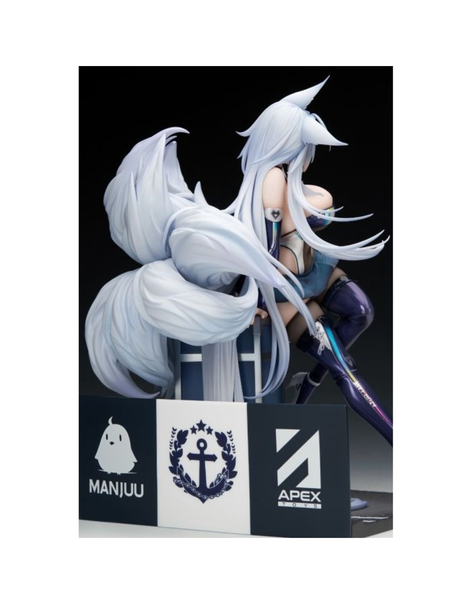 Azur Lane Shinano Moonlit Chrome Ver. 1/7 Scale Painted Figure with LED Acrylic Display Box *Pre-order* *DEPOSIT ONLY*