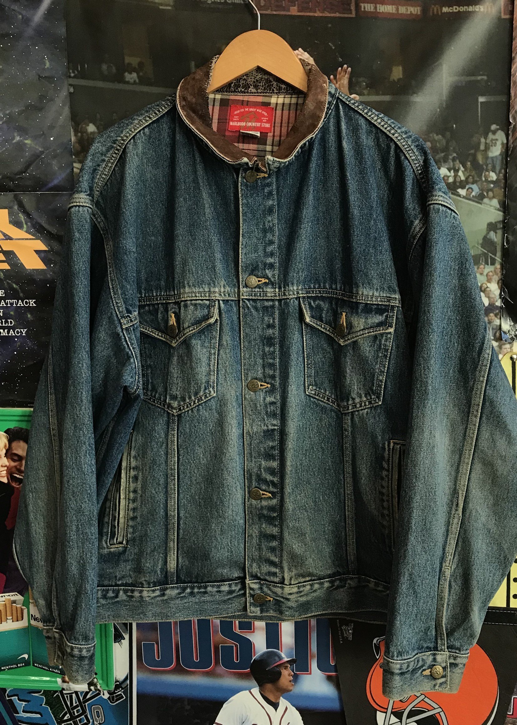 6244	marlboro denim jacket sz XL