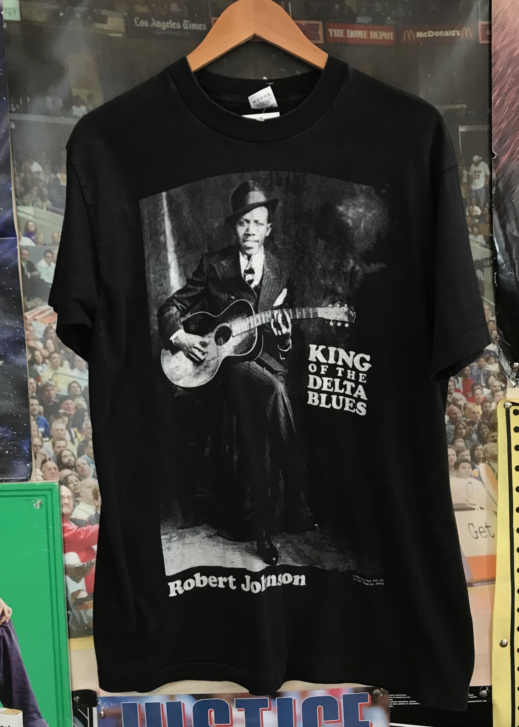 10090	1991 king of delta blues robert johnson tee sz. L