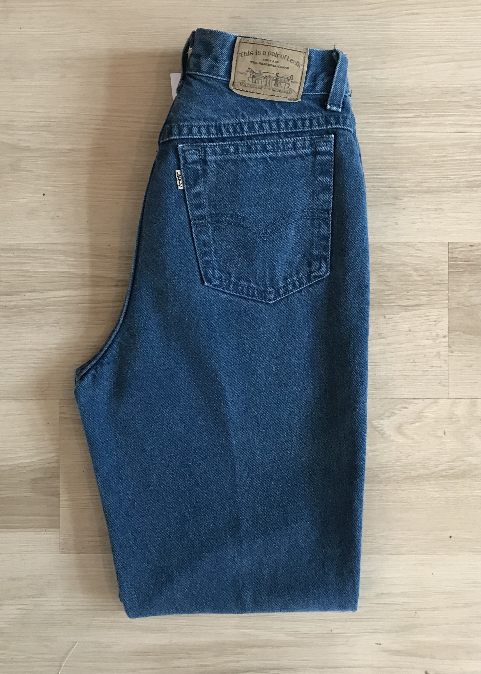 11047	1992 levi's jeans blue sz 9