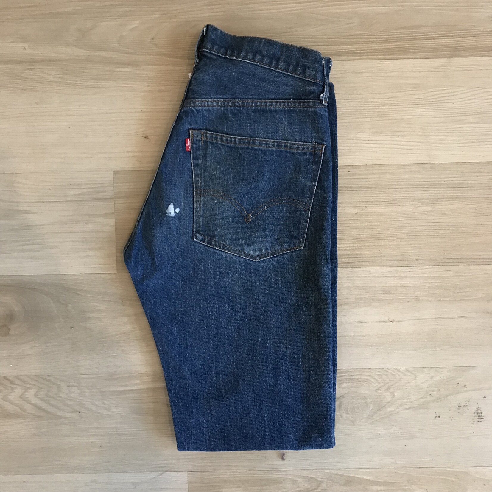 12703	80's levi's 505 jeans sz 32 x 34