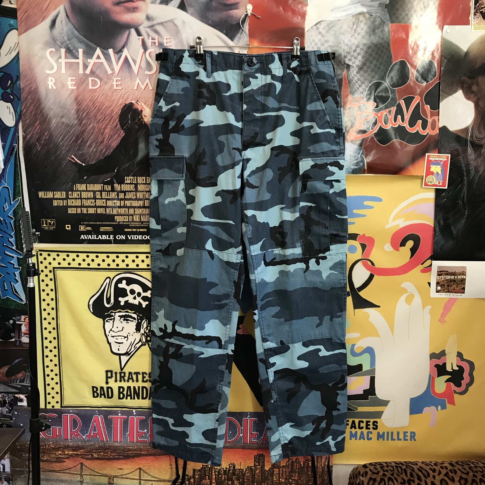 13260	military navy camo pants sz 29.5-32.5 x 31-35