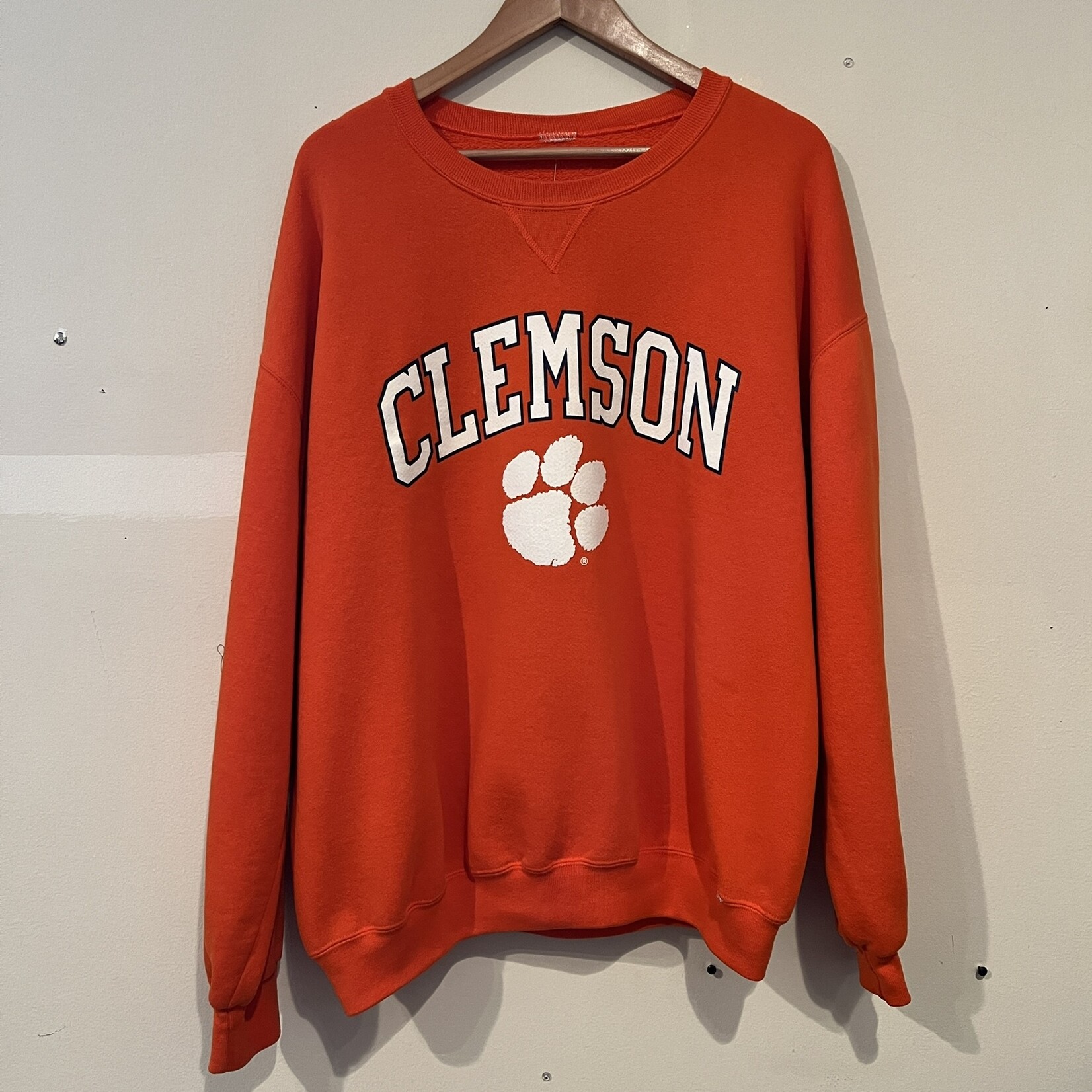 13410 clemson crewneck sz. L