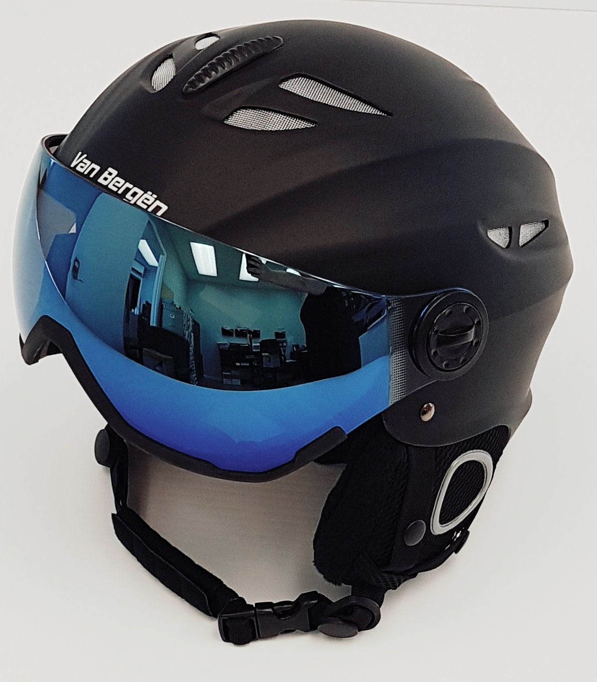 VB Black Senior Alpine Ski Helmet with Visor SAP Velogare