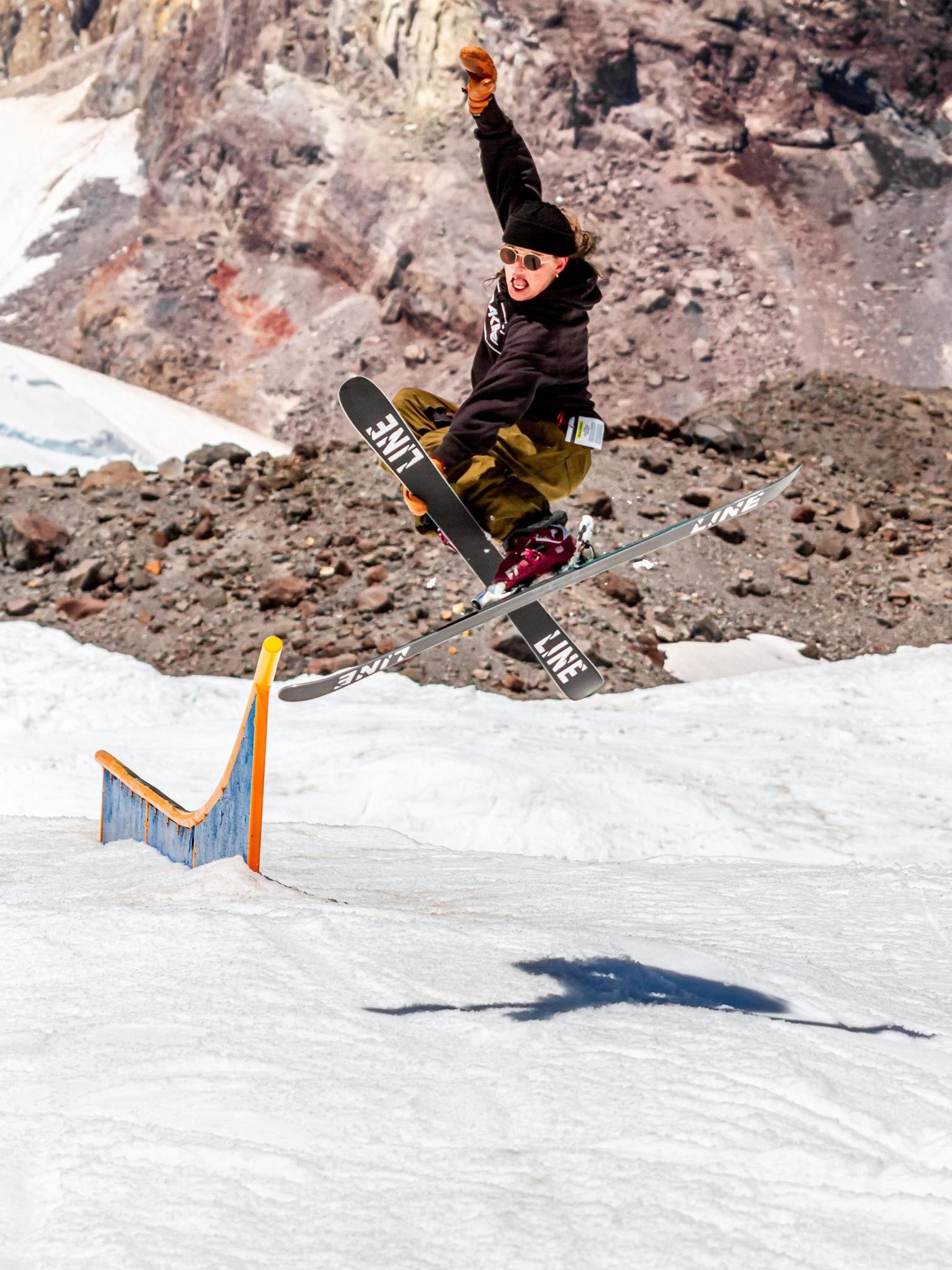 LINE Honey Bee 2021 - Skis alpin