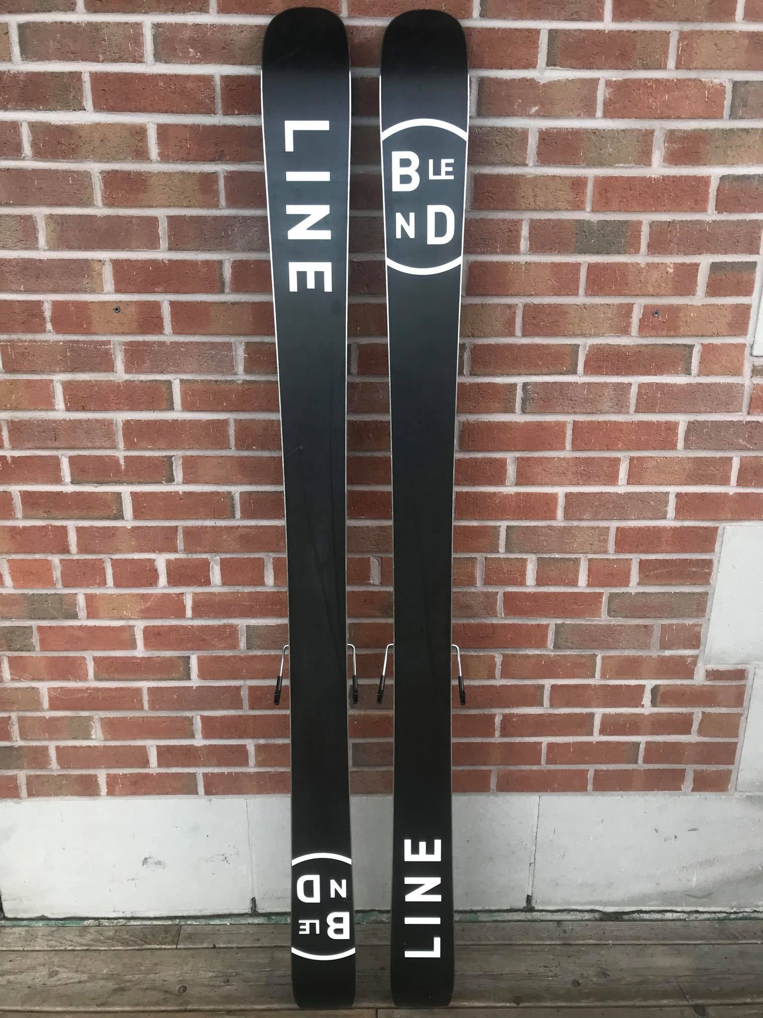 LINE Blend + Pivot 12