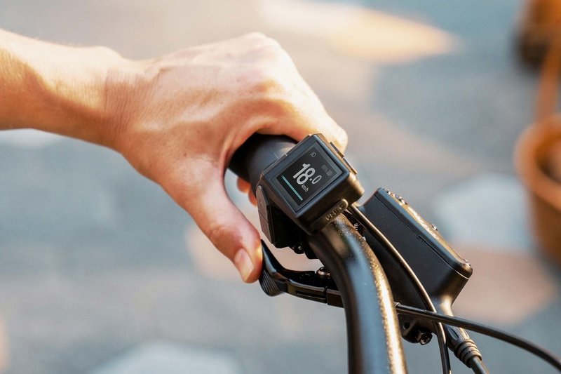 MOMENTUM- Pakyak E+ 2022 - Vélo hybride électrique