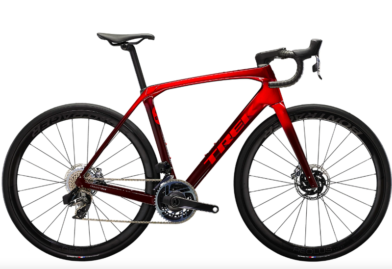 Trek Domane SLR 9 eTap Gen 4 - Vélo route