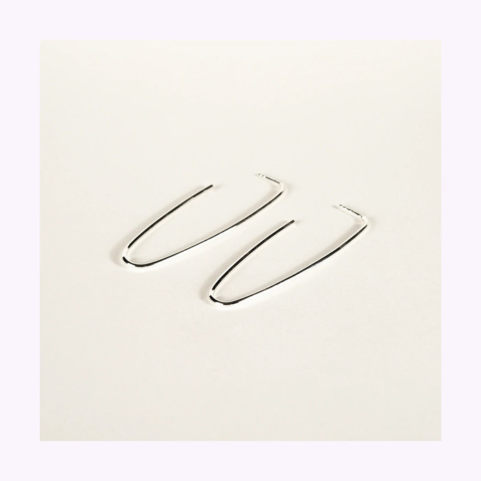 Sarah Bijoux Oval Hoops