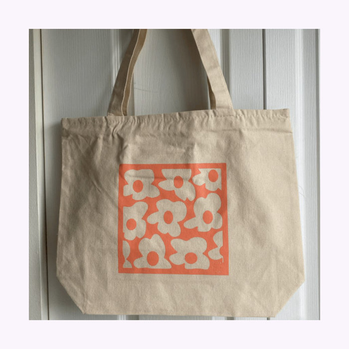 Gold Heart Club Flower Tote