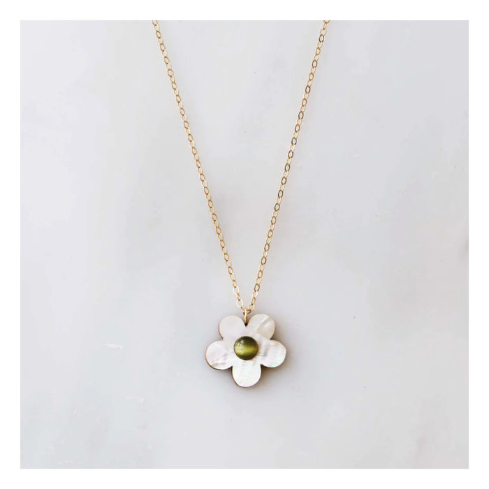 Wolf & Moon Mini Bloom White Pearl Necklace
