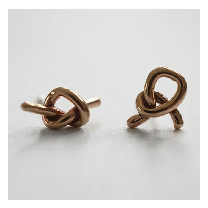 Boucles d'oreilles Petites Mismatched Knots Marmo Bronze