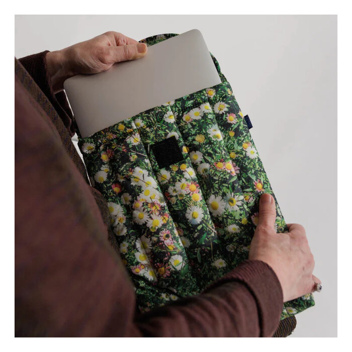 Baggu Puffy Laptop Sleeve 16" FW23 (Different Colours Available)
