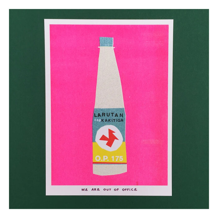 We Are Out of Office Affichette Riso Very Pink Bottle of Kakitiga 13 x 18 cm We Are Out of Office