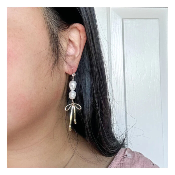 Sunnie Creative Pearls & Bows Earrings (Golden or Silver)