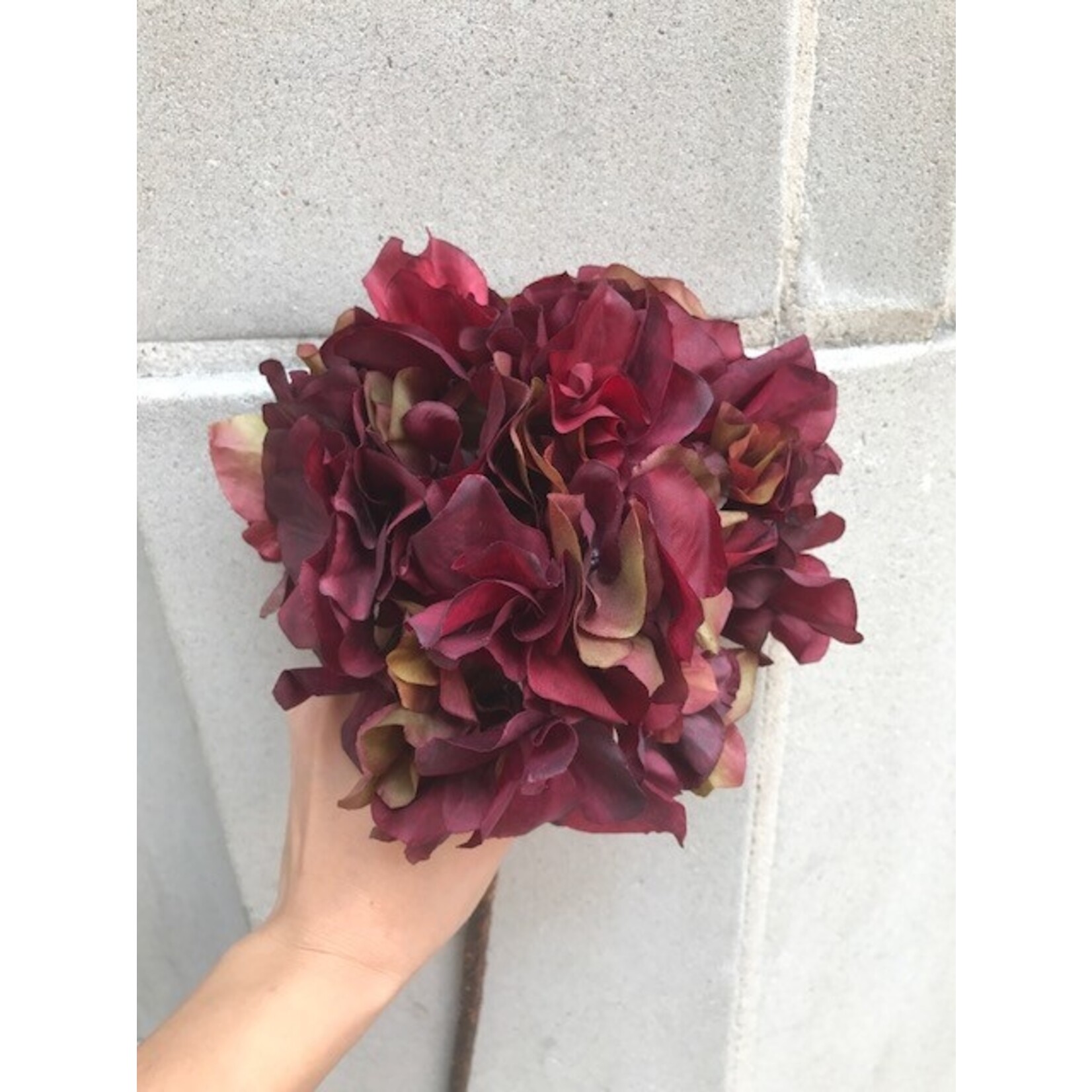 30" HYDRANGEA SPRAY BURGUNDY