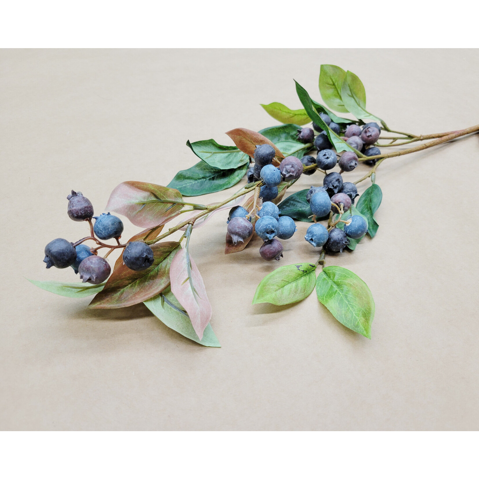 28" BLUEBERRY SPRAY BLUE