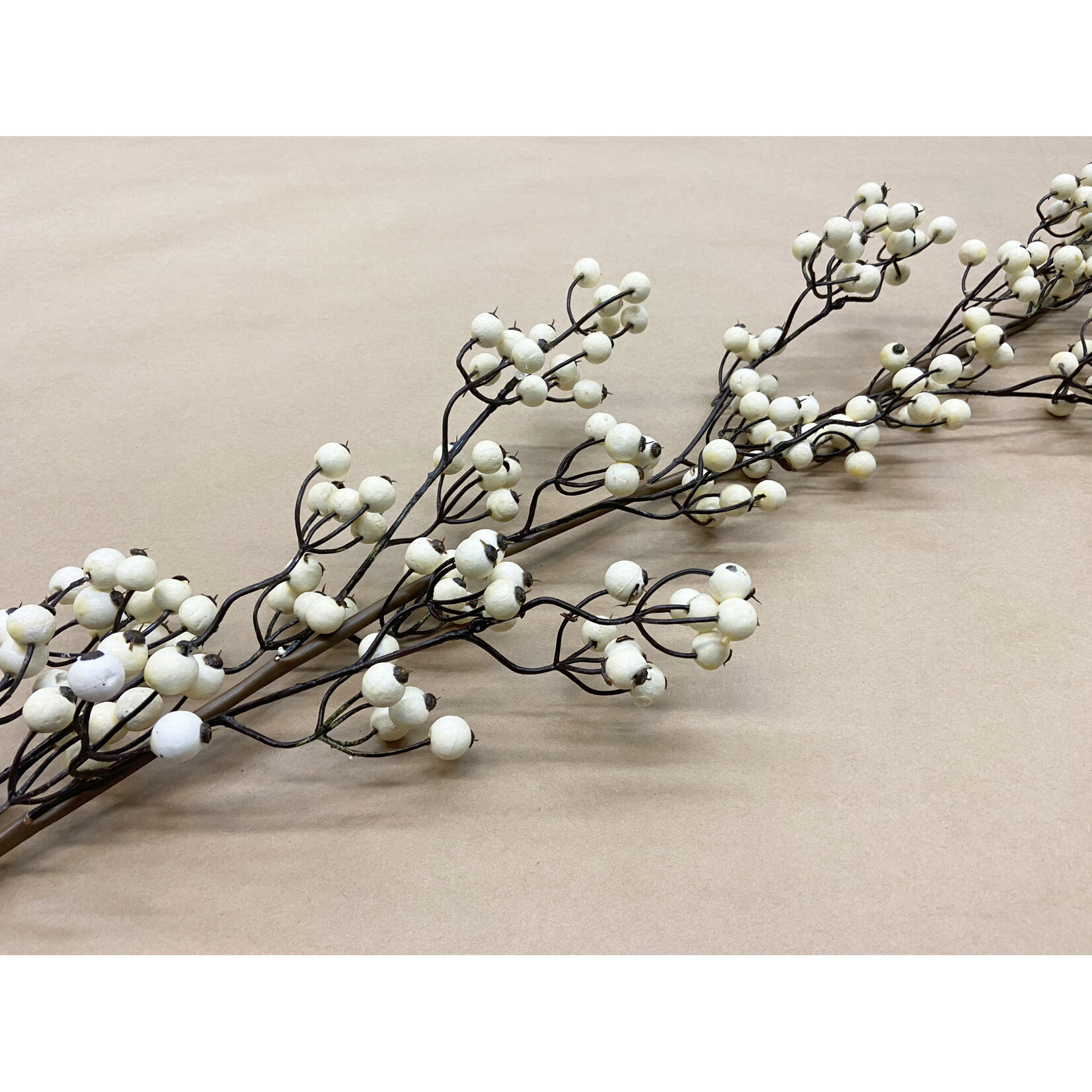 72" BERRY GARLAND WHITE