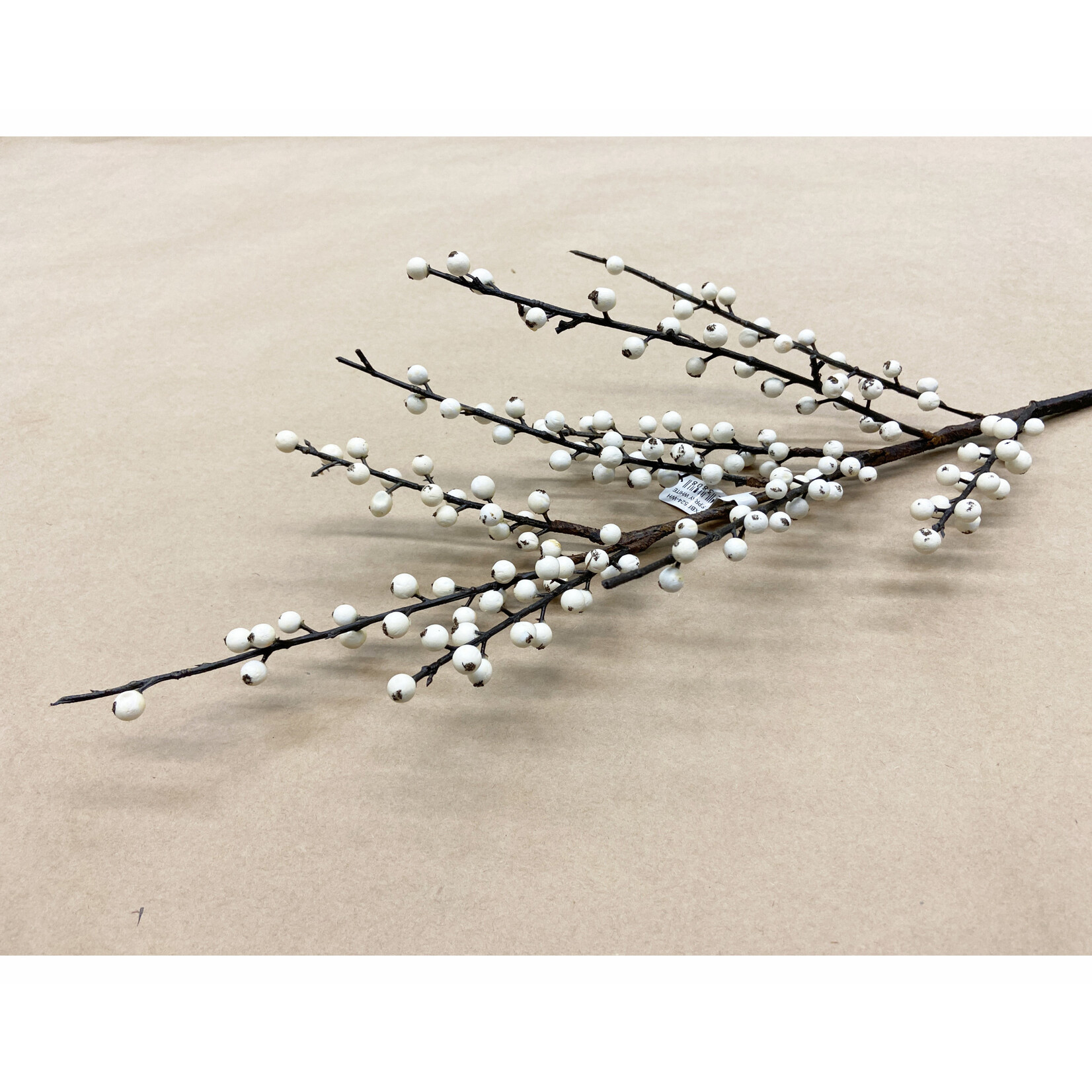 34" BERRY SPRAY WHITE