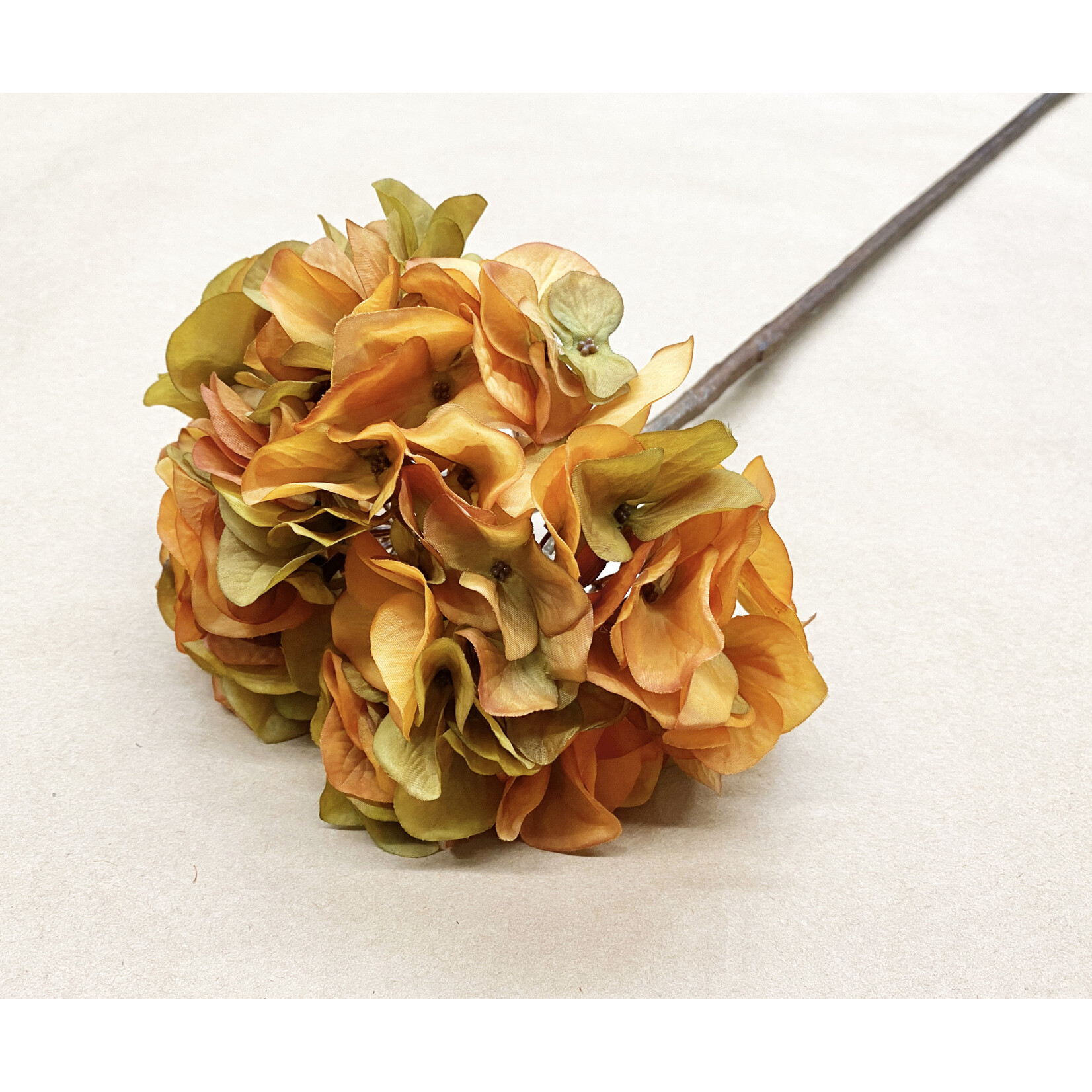 30" HYDRANGEA SPRAY AMBER TWO TONE