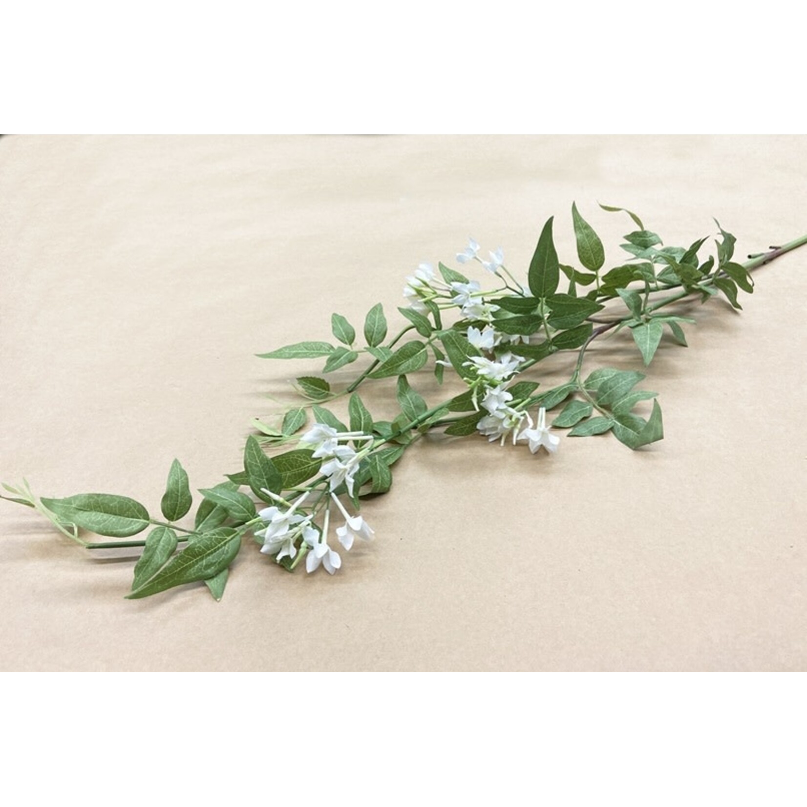 43" JASMINE SPRAY CREAM
