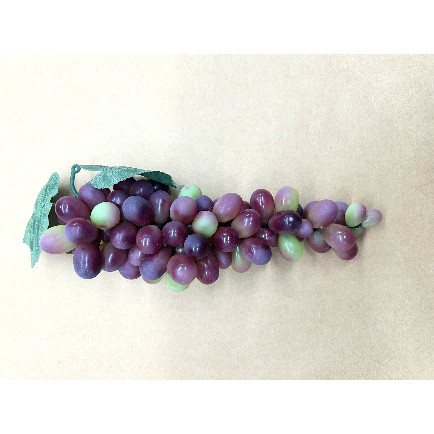 10" LADY FINGER GRAPES ROSE GREEN