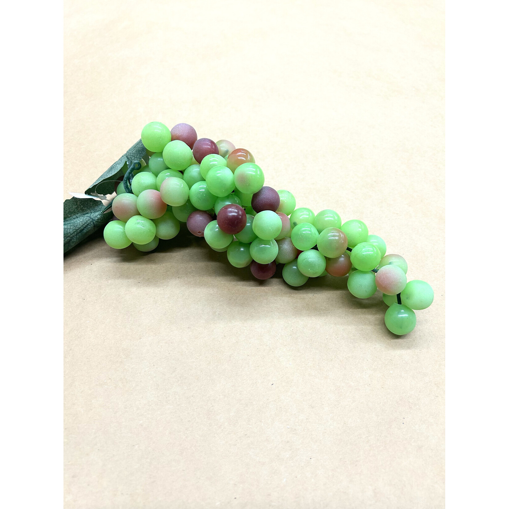 10" ROUND GRAPES GREEN ROSE