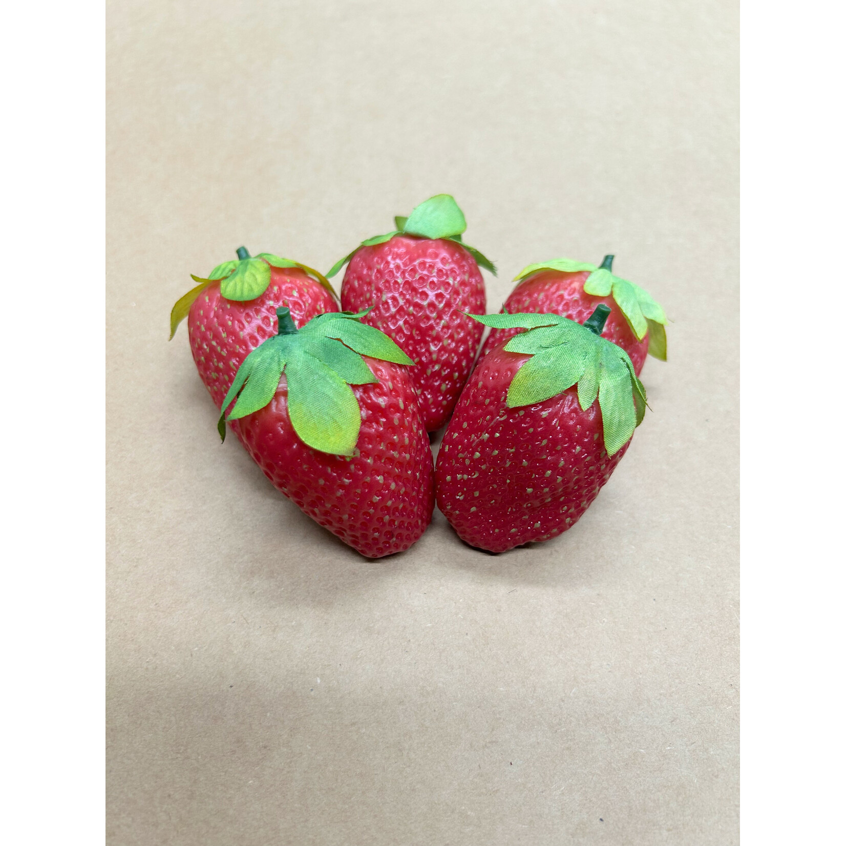 2.5" SOFT STRAWBERRY (5/BAG) RED