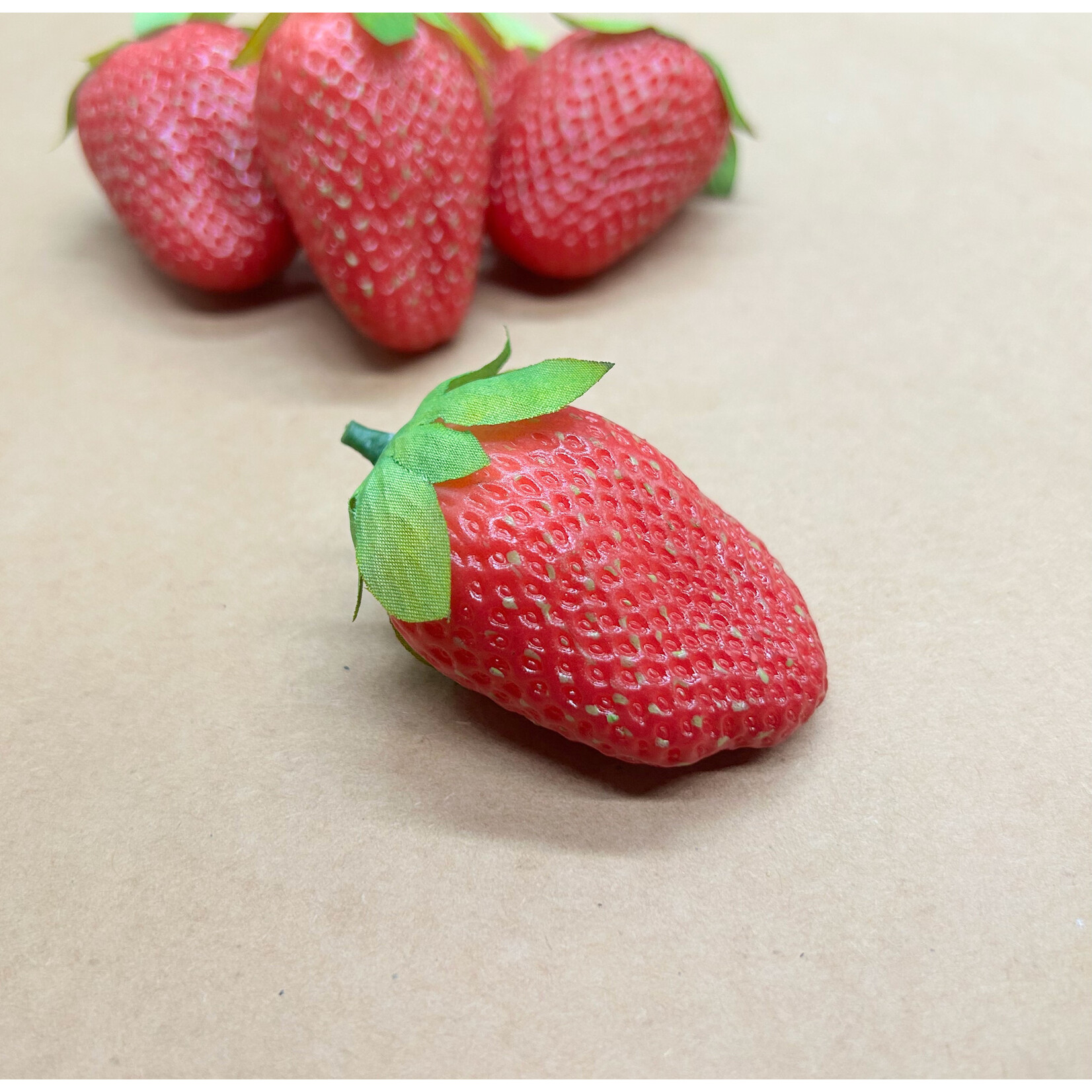 2.5" SOFT STRAWBERRY (5/BAG) RED