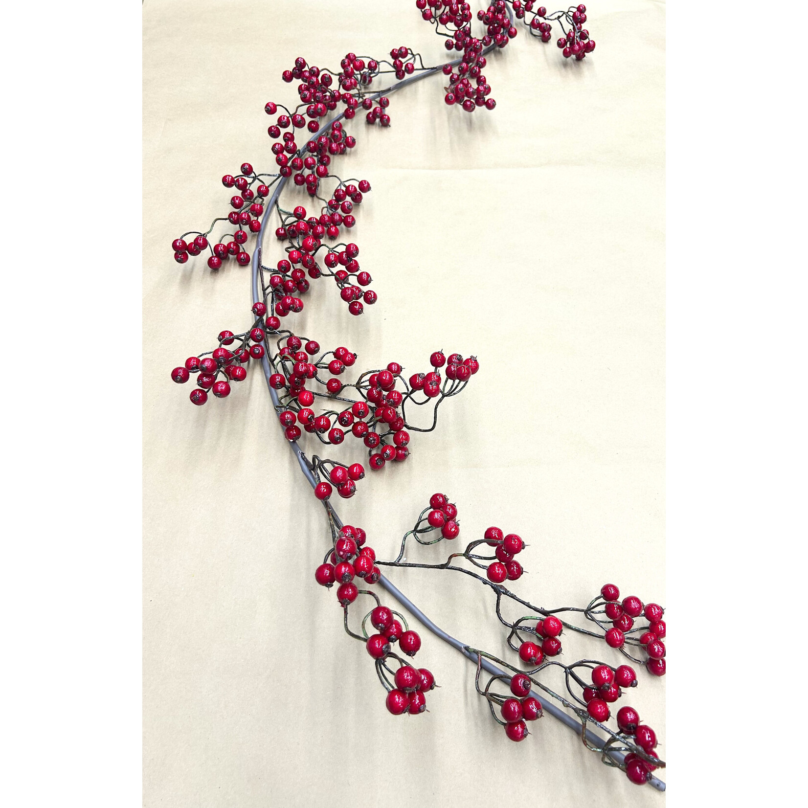72" BERRY GARLAND RED