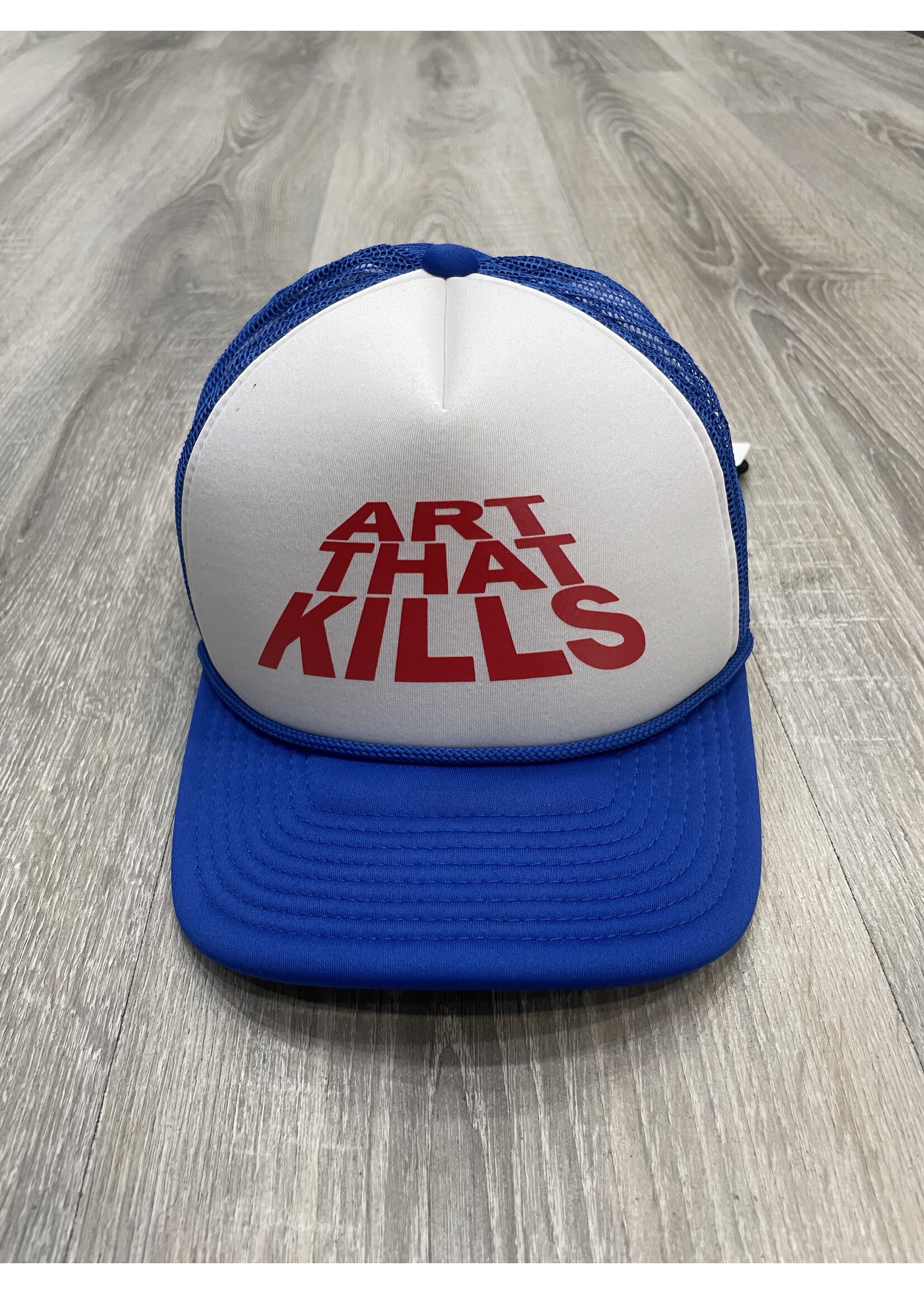 Gallery dept hat "Art that kills"