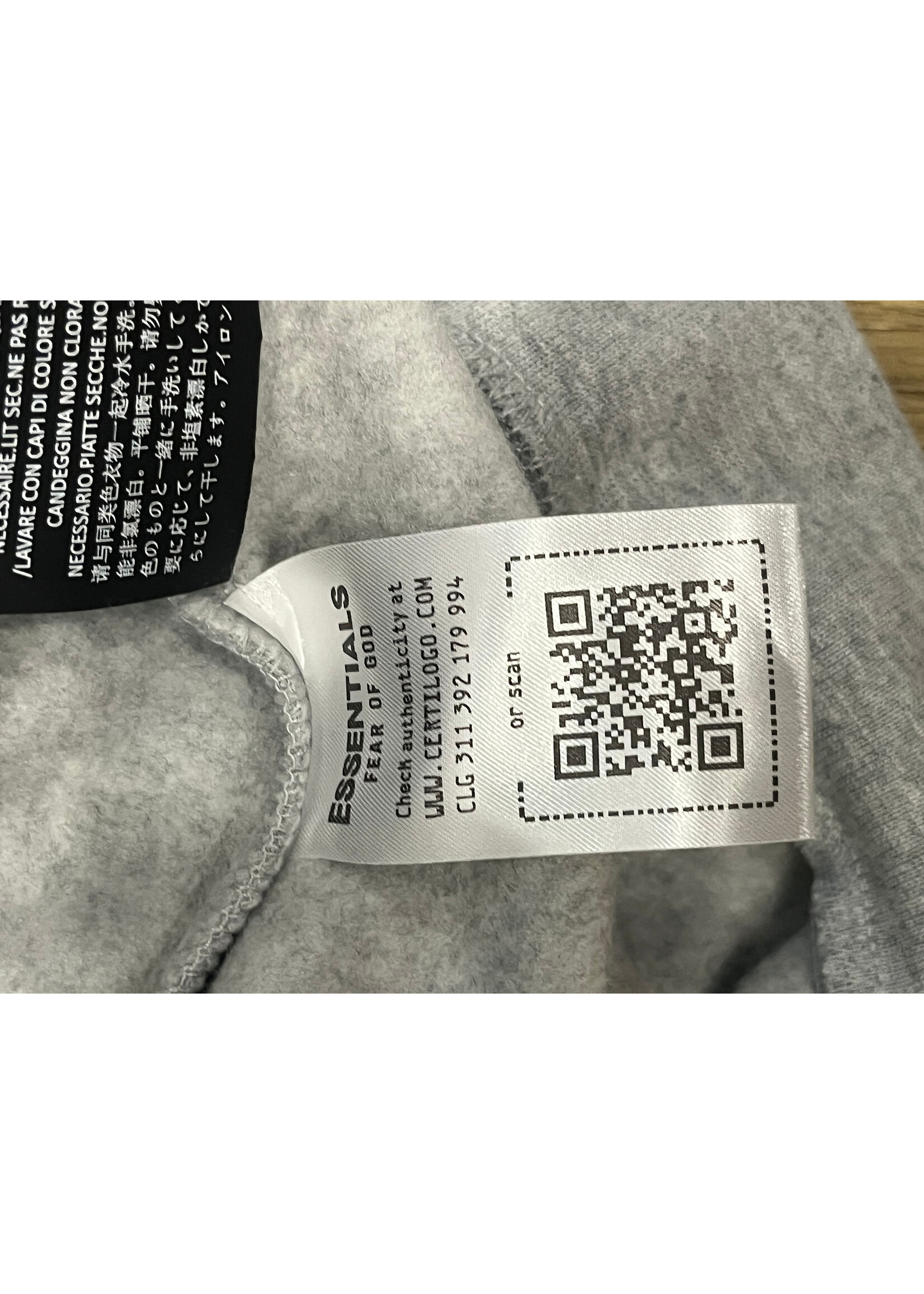 essentials pull gris