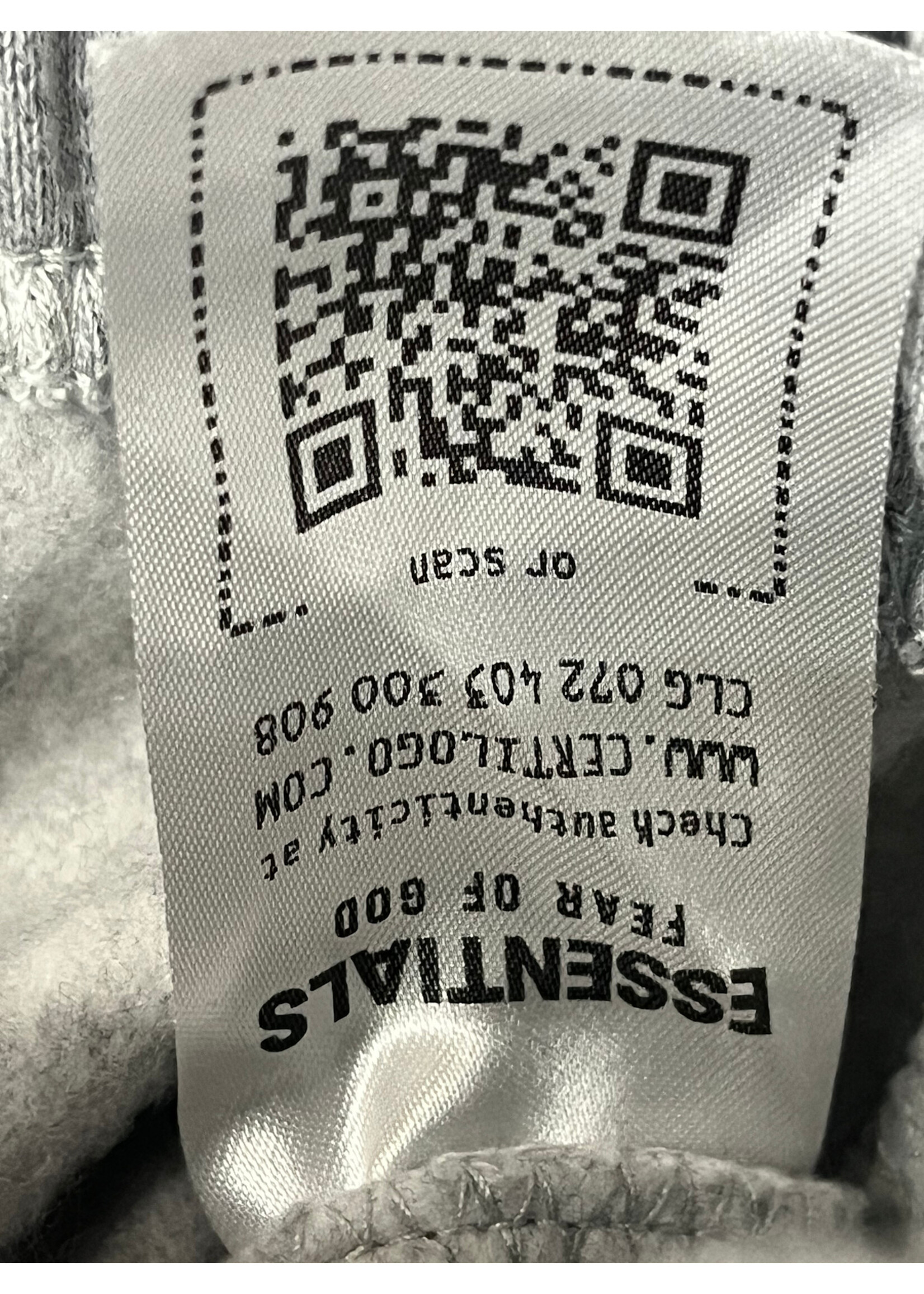 pull essentials gris