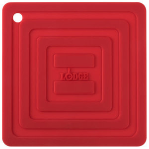 Lodge Red hot dish protector F2303