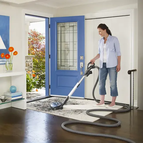 Central vacuum