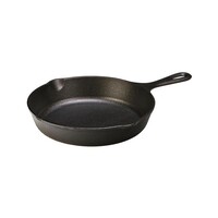 Lodge cast iron mini skillet 3 1/2'' or 9 cm  LMS3