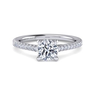 Round Diamond Engagement Ring