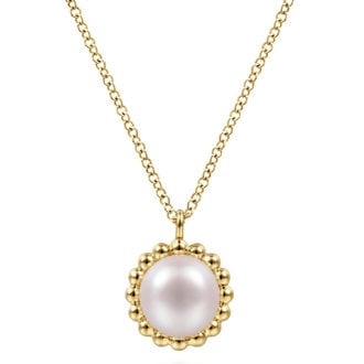 Pearl Pendant Necklace With Beaded Frame