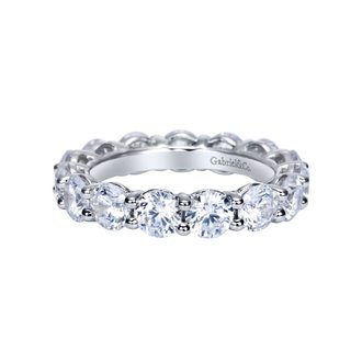 Shared Prong Eternity Band