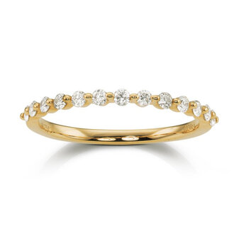 Shared Prong Diamond Wedding Band