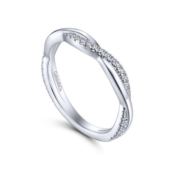 Diamond Twist Wedding Band
