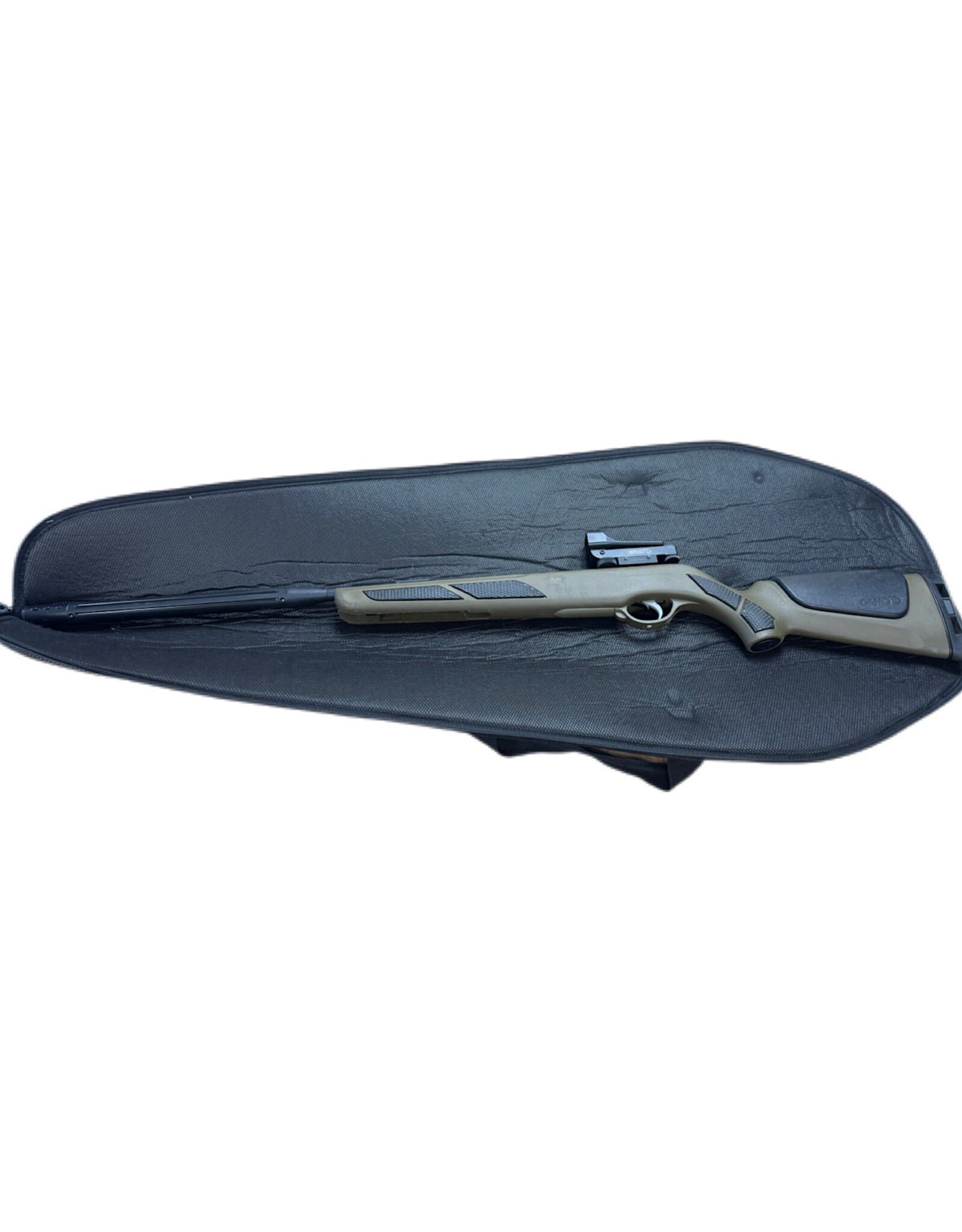 **PRE-OWNED** GAMO BONE COLLECTOR .177cal BREAK BARREL AIR RIFLE