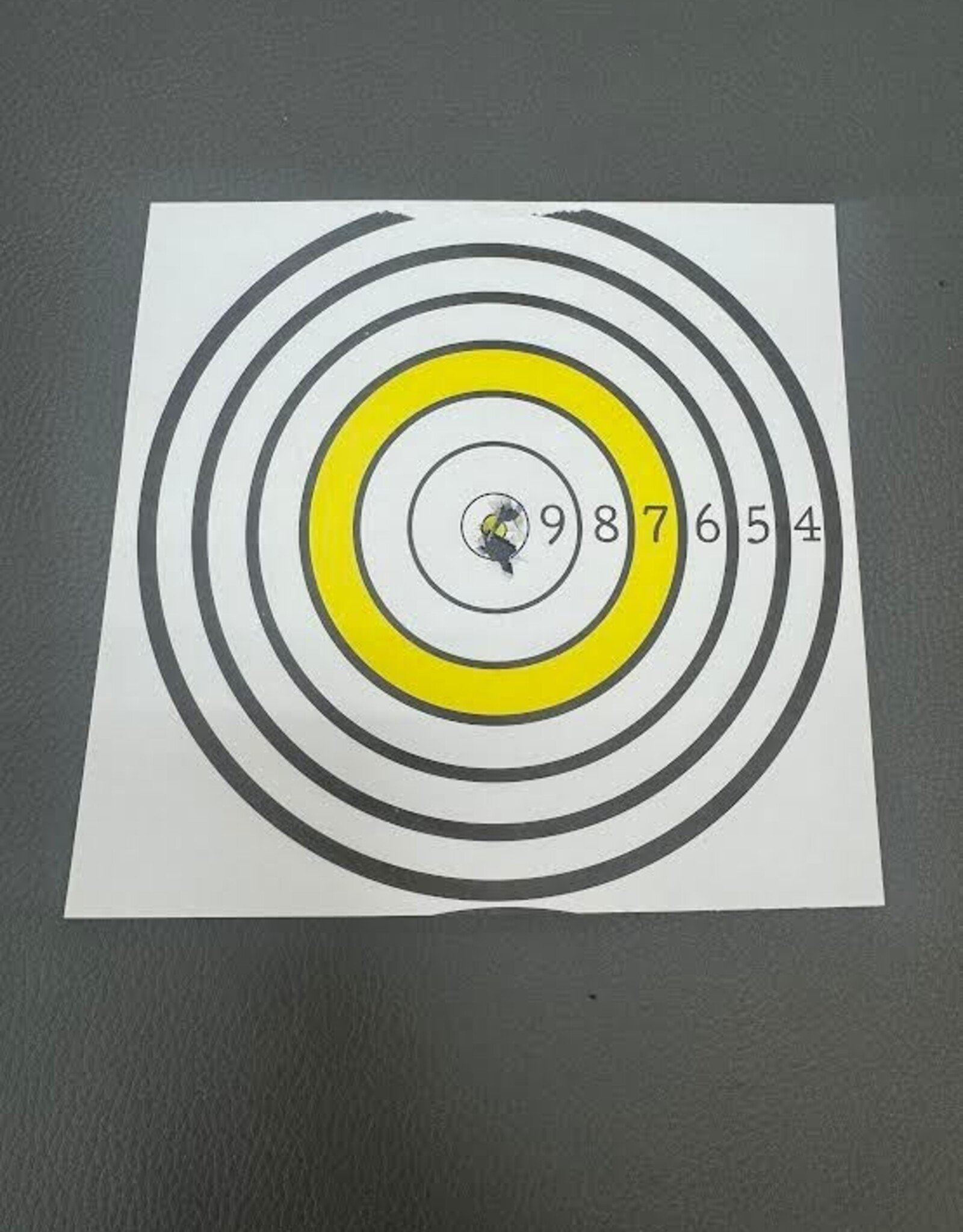 Benjamin **PRE-OWNED** BENJAMIN MAXIMUS .22CAL PCP AIR RIFLE