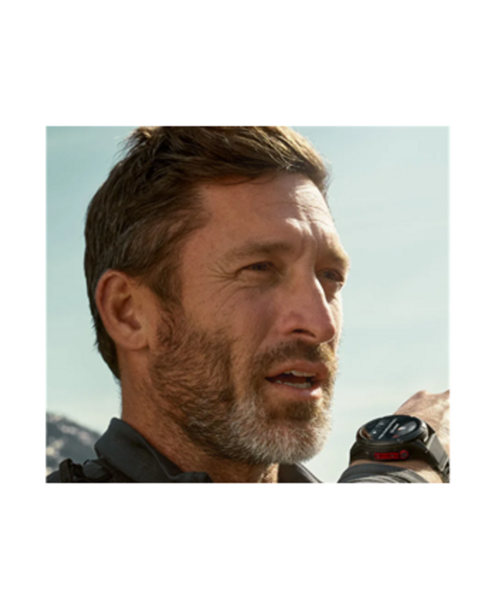 Garmin fēnix® 8 Pro – 51 mm, MicroLED, Sapphire, Carbon Gray DLC Titanium with Black/Pebble Gray Silicone Band