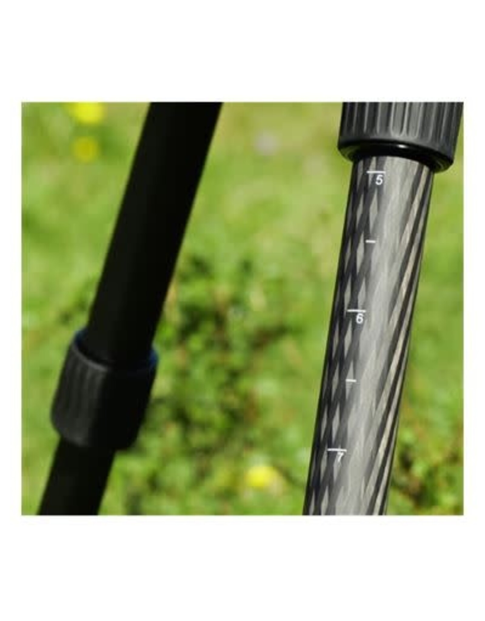 ZEISS - Sport Optics - Scopes and Binoculars ZEISS Pro-Series Universal Tripod Kit: 3/8-inch thread-on fluid head with extendable handle.  Extended twist-lock system, 3-section carbon fiber legs (36/32/28 mm diameter)