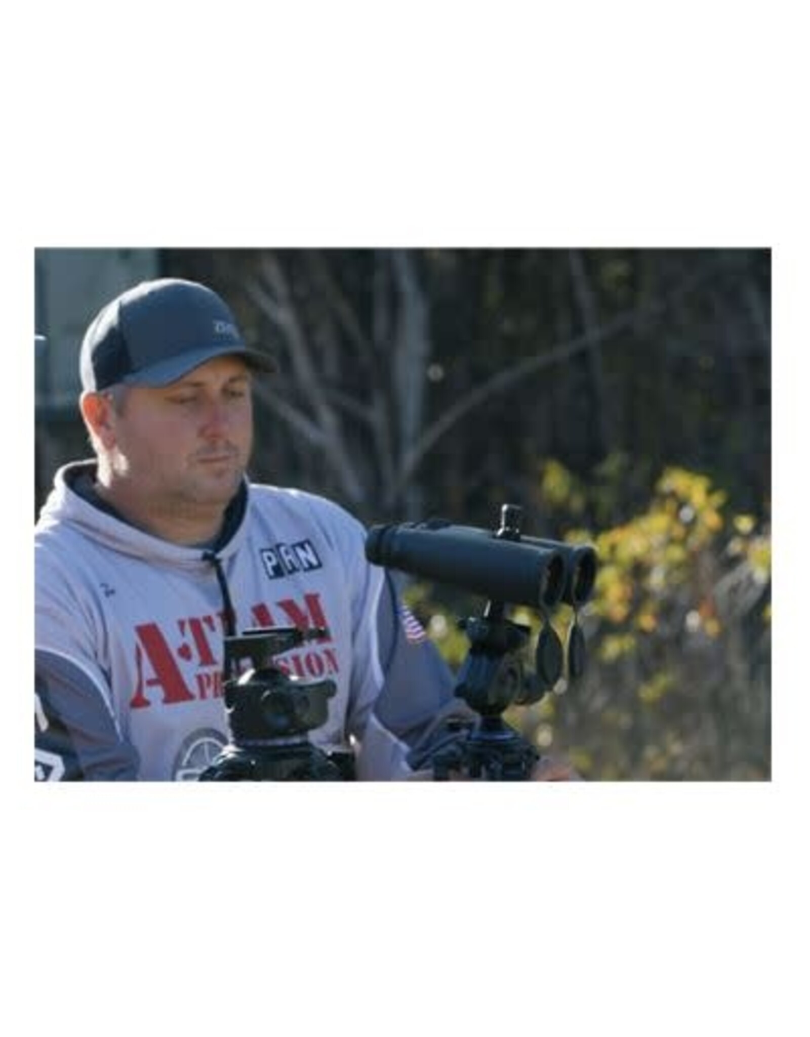 ZEISS - Sport Optics - Scopes and Binoculars Pro-Series Max-Duty V Tripod Kit: Versatile 60 mm ball head - up to 115 degrees of adj. Single-point adj. system for inverted, 3-section carbon fiber legs (36/40/44 mm diameter)